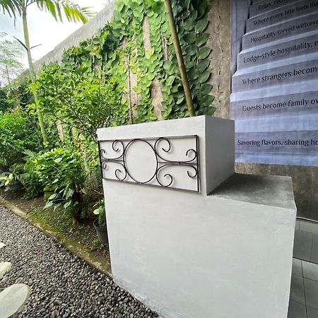 Coliving Bali Sweet Home Kost Lengkap Di Tabanan Kota 外观 照片